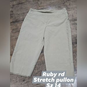 Ruby rd womens capris sz 14